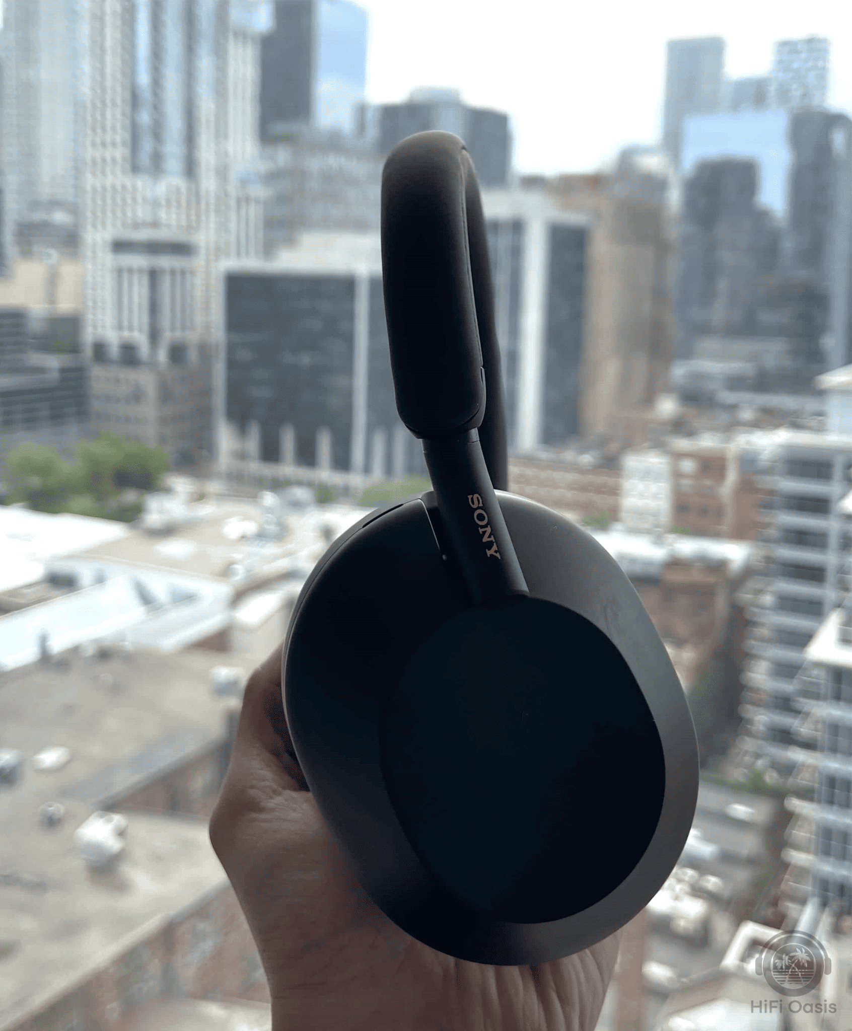 Sony WH-1000XM5 wireless headphones