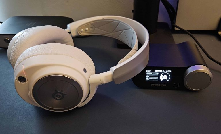SteelSeries Arctis Nova Pro Wireless
