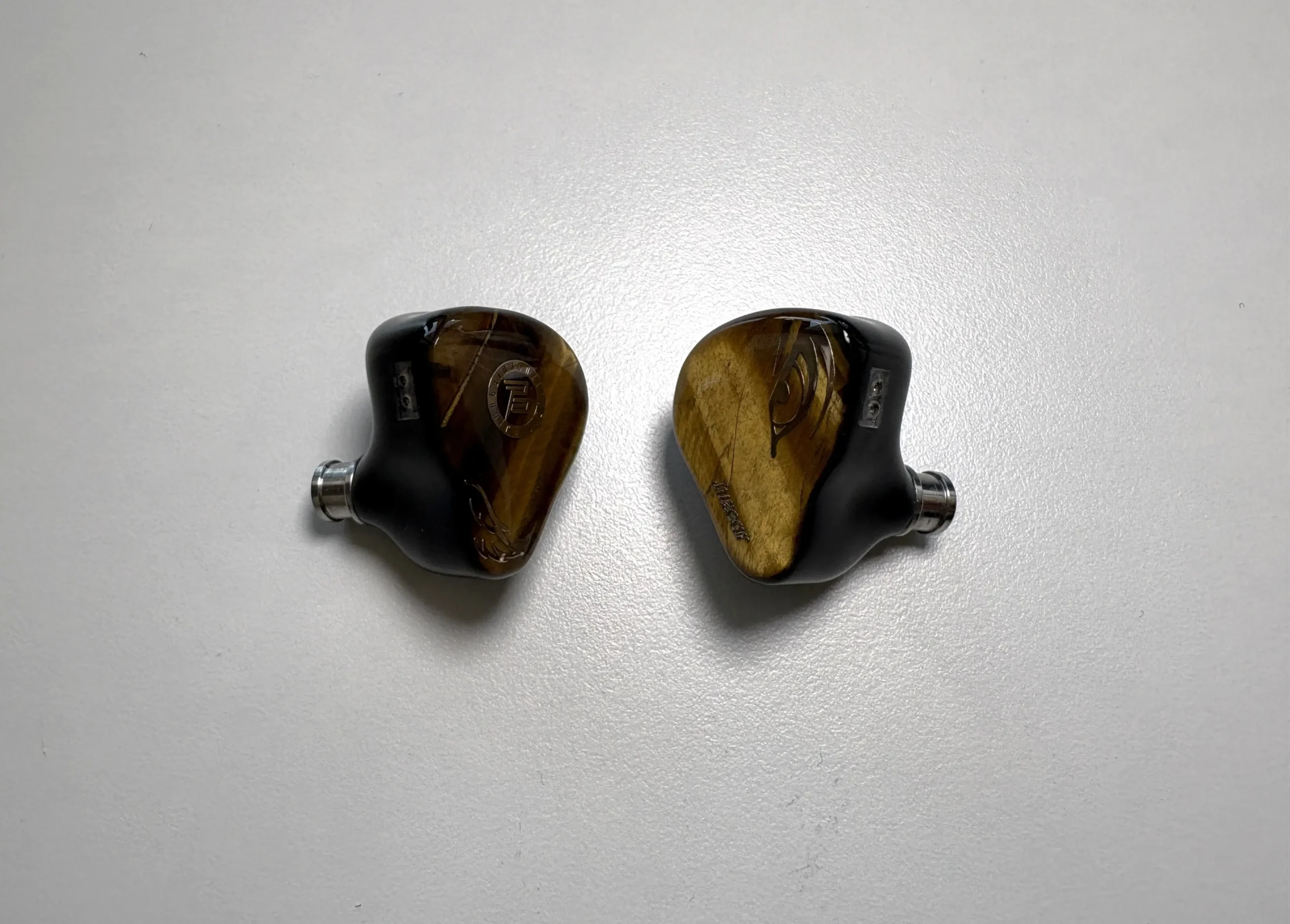 Juzear Harrier Review