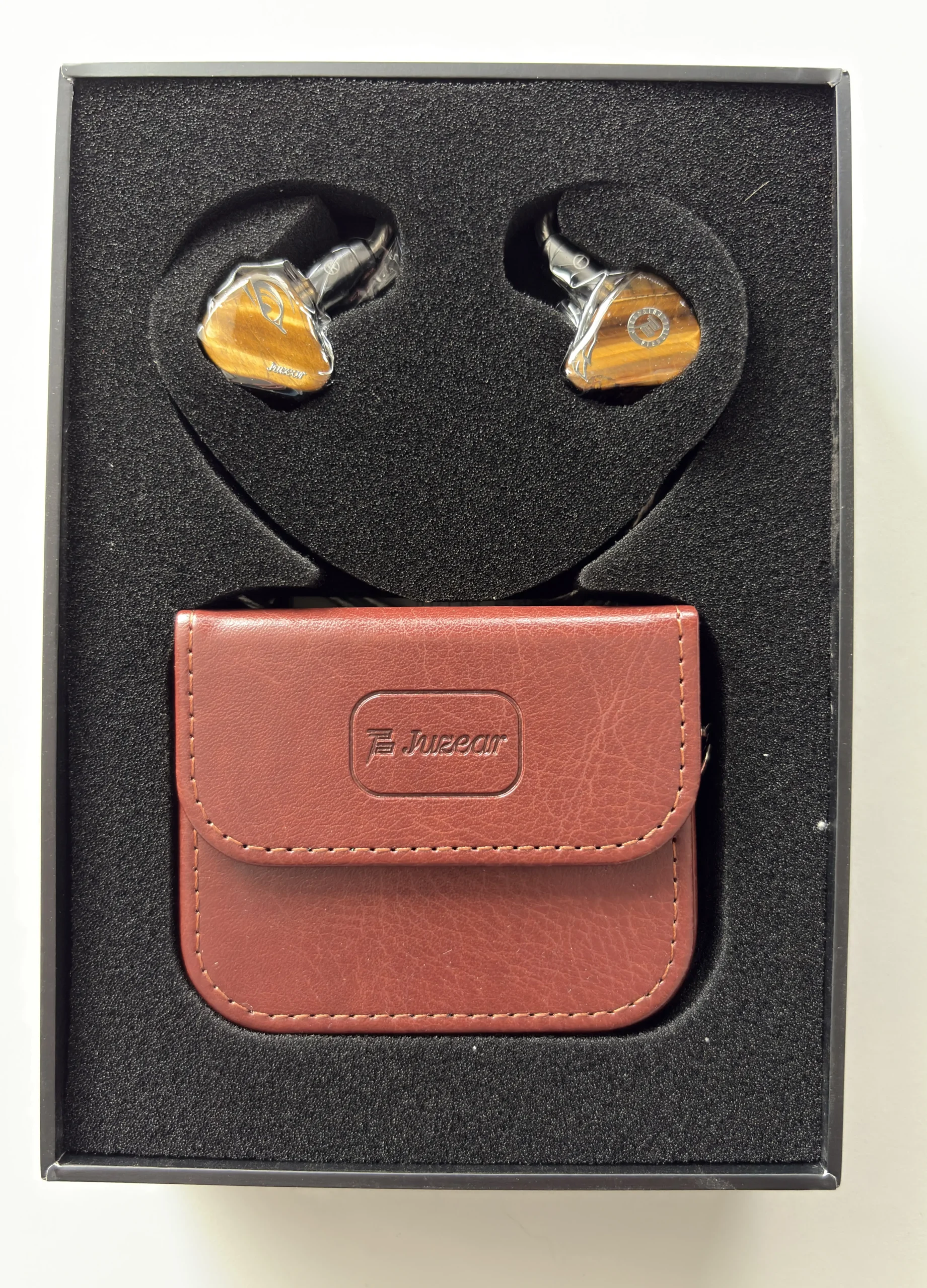 Juzear Harrier Review