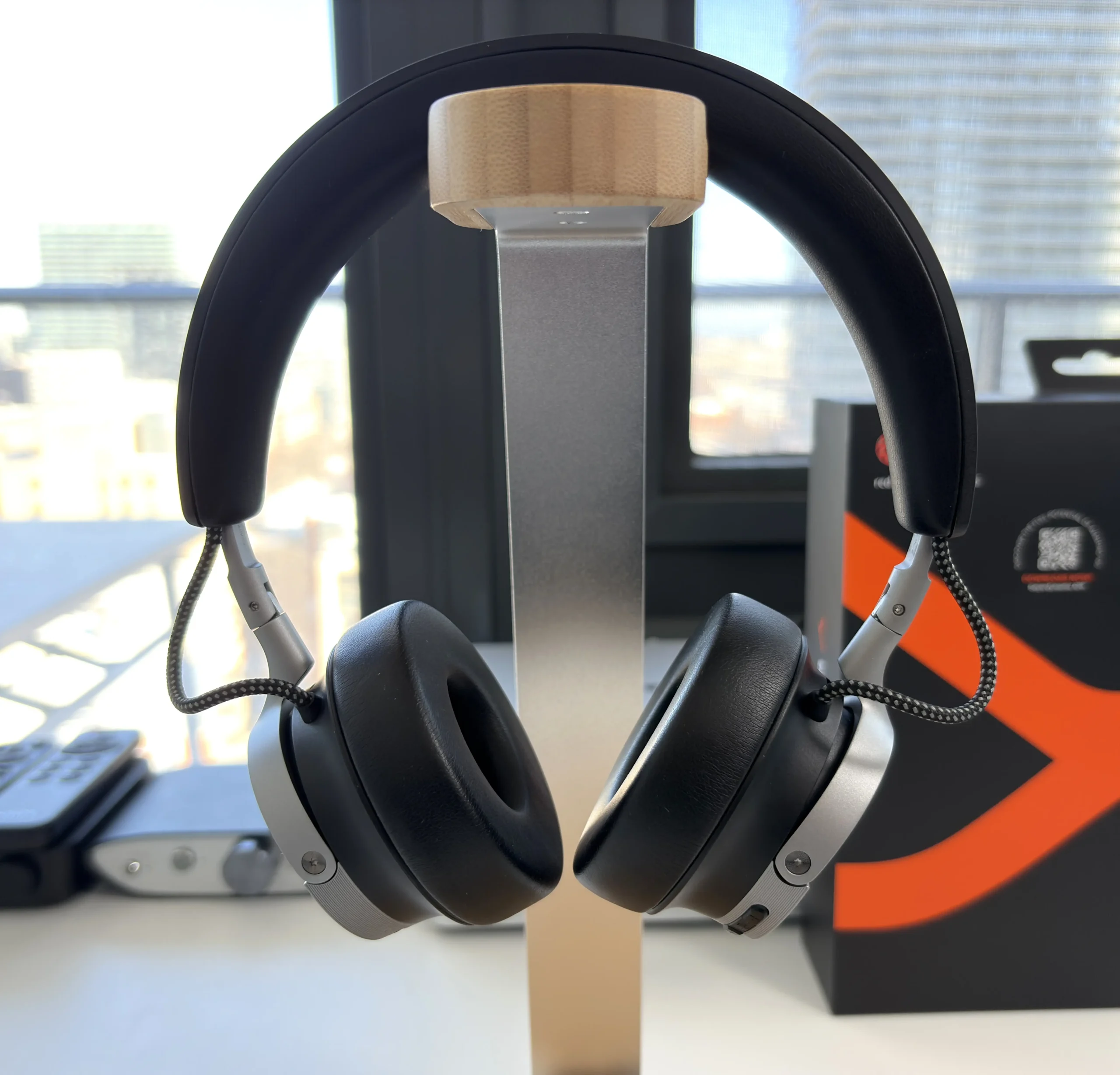 beyerdynamic Aventho 100 Review