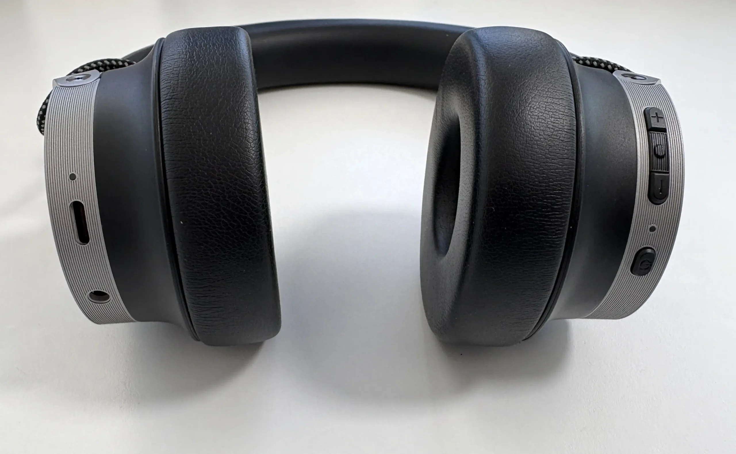 beyerdynamic Aventho 100 Review